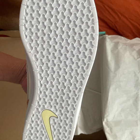 Nike SB 8.5 - Picture 6 of 7